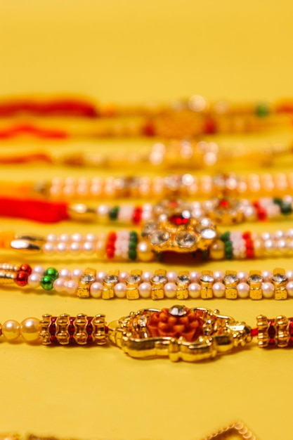 Rakhi Per il festival indiano di Raksha bandhan