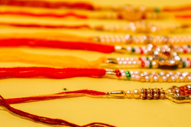 Rakhi Per il festival indiano di Raksha bandhan