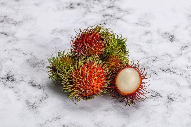 Rambutan di frutta tropicale dolce e succosa