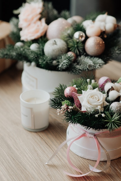 Regalo di Capodanno da fiori artificiali. Bellissimo regalo di Natale