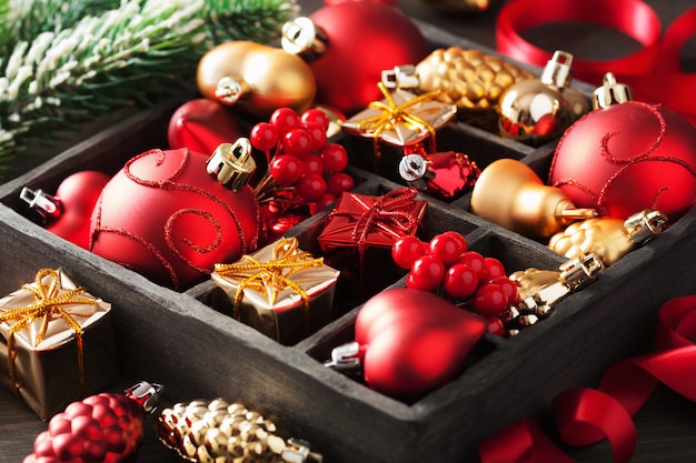 Regalo e decorazione di natale in scatola di legno