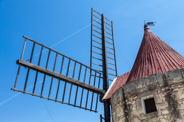 Regione della Provenza, Francia. Vecchio mulino di Fontvieille, in pietra e legno