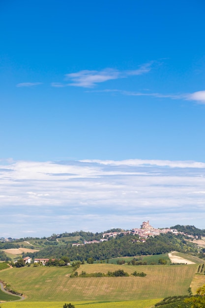 Regione Piemonte Italia Paesaggio di campagna nelle Langhe