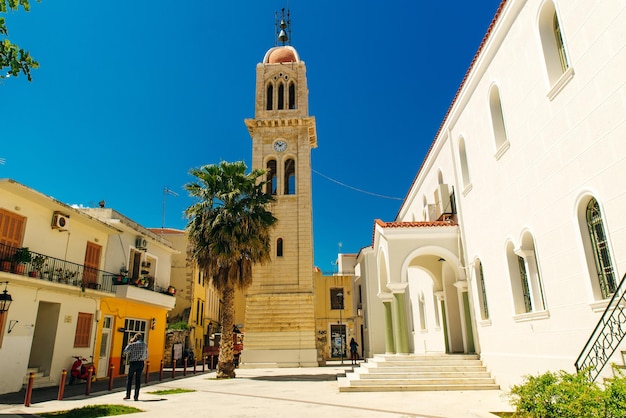 Rethymno Creta Grecia Lug 2019 La piazza della Moschea Neratzes oggi ospita l'Odeon municipale