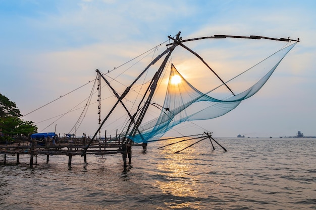 Reti da pesca cinesi a Cochin