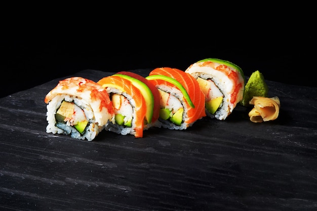 Ricetta sushi roll arcobaleno