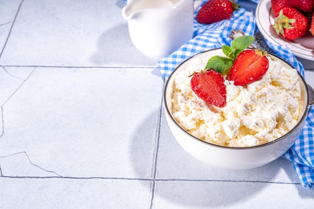 Ricotta con fragole fresche