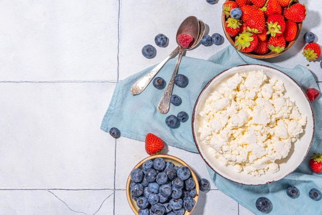 Ricotta con frutti di bosco