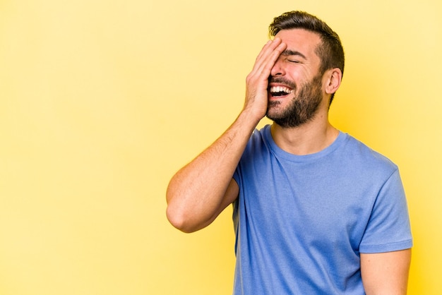 Ridere felice spensierata emozione naturale