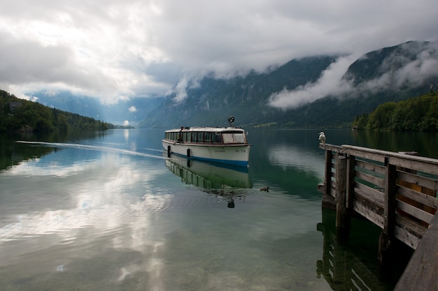 Riflessioni sul lago Bohinj