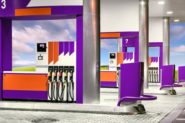 Rifornimento dell'industria del carburante della stazione di servizio