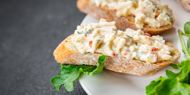 rillette di granchio insalata di patè bastone di granchio pasto spuntino sul tavolo copia spazio cibo sfondo rustico