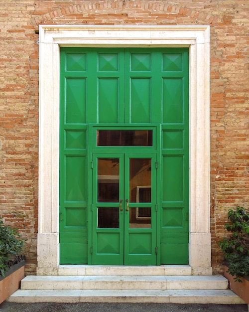 Rimini Porta verde di vecchia costruzione