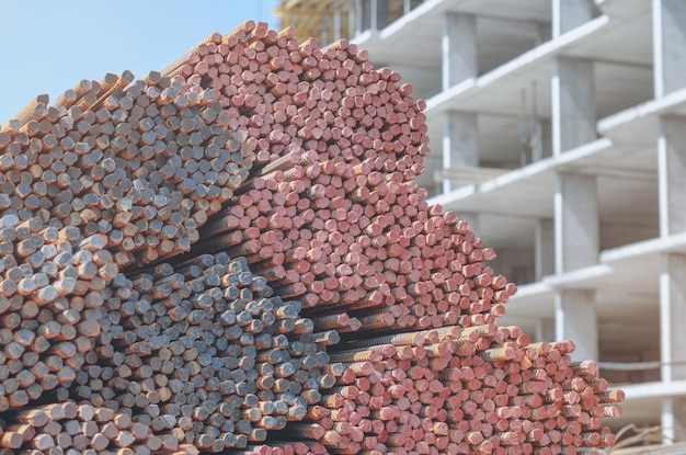 Rinforzo della costruzione metallica in pile alla costruzione