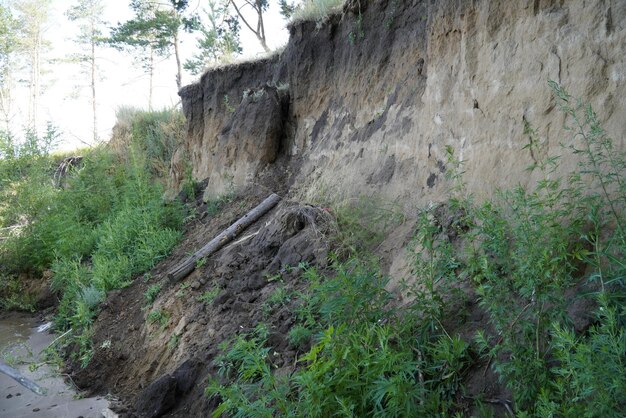 Ripida spiaggia sabbiosa sul fiume Volga Ulyanovsk