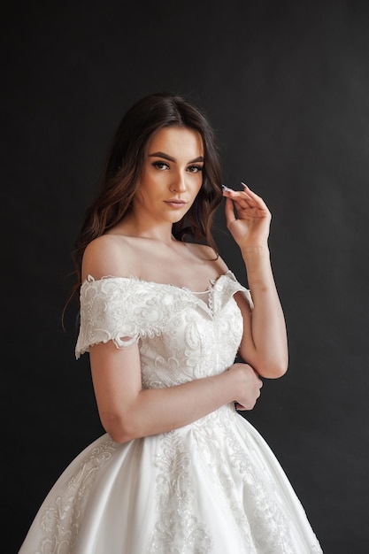 Ritratto di bella sposa Abito da sposa Decorazione di nozze