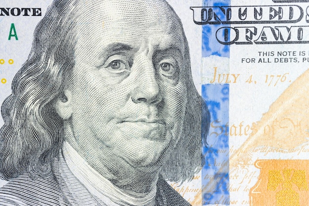 Ritratto di Benjamin Franklin da cento dollari, vista ravvicinata