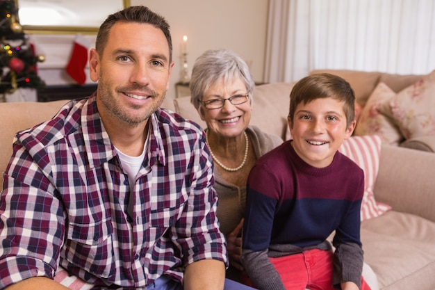 Ritratto di nonna padre e figlio