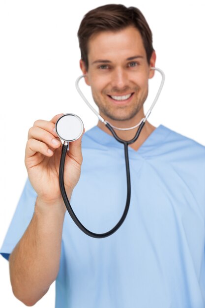 Ritratto di un chirurgo maschio con stetoscopio