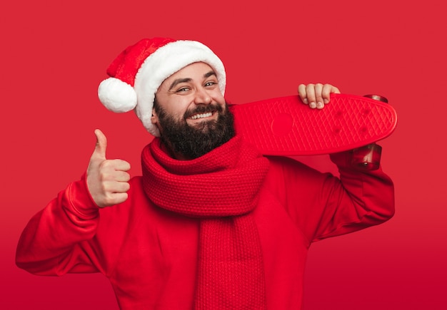 Ritratto di un uomo felice in cappello della Santa