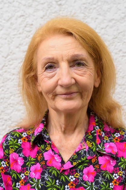 Ritratto di una donna sorridente