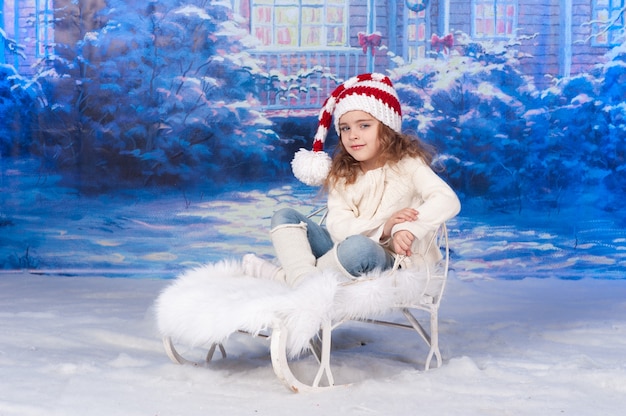 Ritratto di una ragazza che celebra il Natale