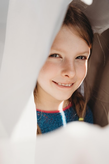Ritratto di una ragazza sorridente