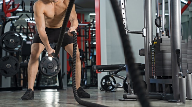 ritratto uomo formazione in palestra