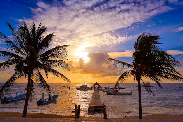 Riviera Maya sunrise pier Caraibi Messico