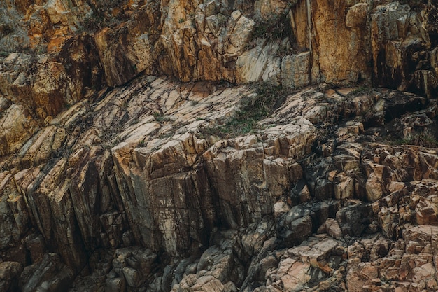 Rocce di pietra montagna scogliera tagliente sfondo texture