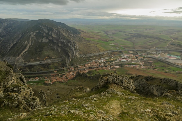 Rocce per l'arrampicata e belvedere di Pancorbo Area di montagne e altopiano di Burgos