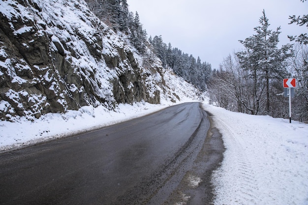 Roccia con strada