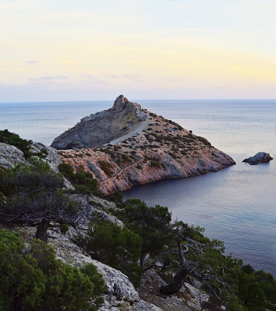 Roccia e il mare