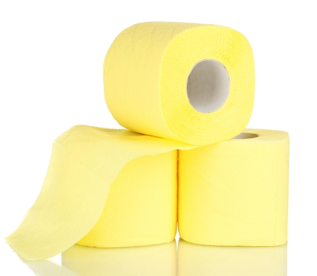 Rolls di carta igienica isolato su bianco