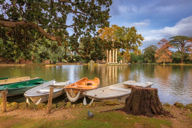 Roma in autunno Laghetto di Villa Borghese nel Parco