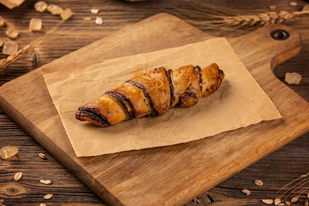 Rotolo di croissant dolce al cacao