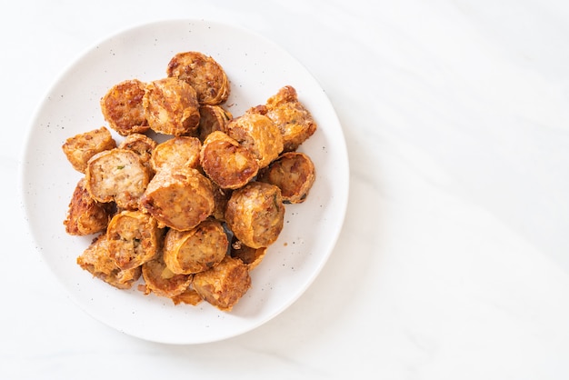 Rotolo di granchio fritto nel grasso bollente