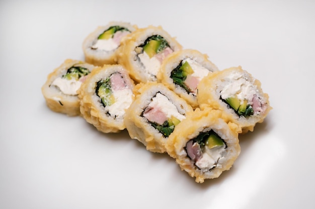 Rotolo di sushi con formaggio Cucina tradizionale giapponese