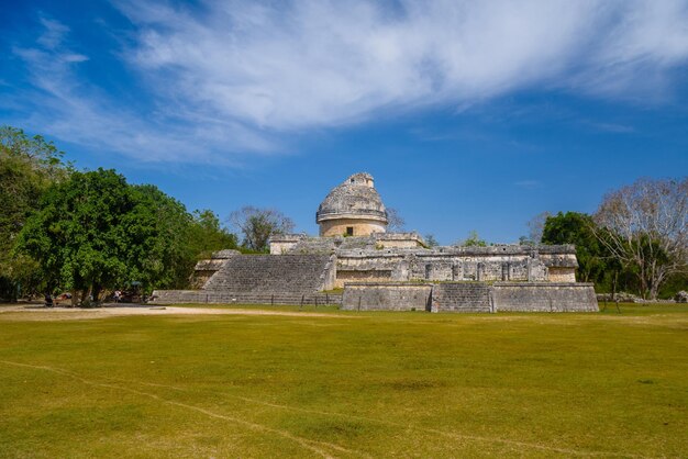 Rovine del tempio dell'osservatorio di El Caracol Chichen Itza Yucatan Messico Civiltà Maya