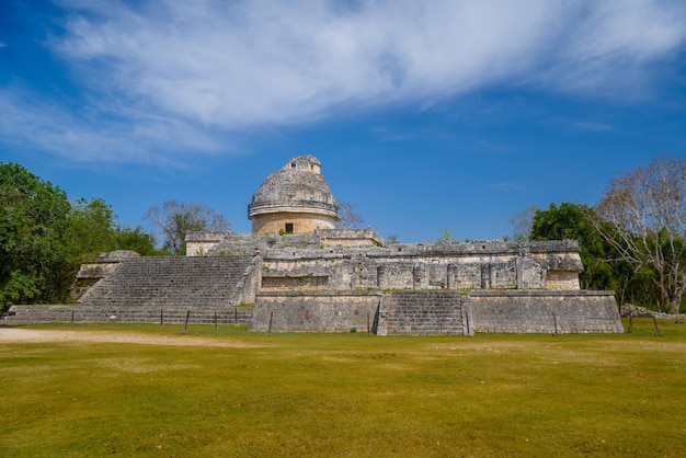 Rovine del tempio dell'osservatorio di El Caracol Chichen Itza Yucatan Messico Civiltà Maya