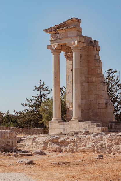 Rovine del tempio di Apollo con colonne nel Santuario di Apollo Hylates vicino a Limassol, Cipro.