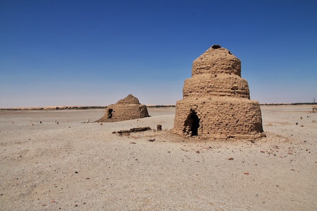 Rovine dell'antico tempio egizio sull'isola di Sai, Nubia, Sudan