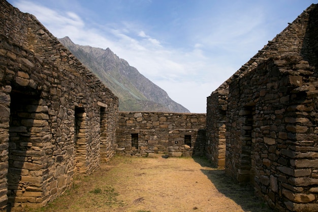 Rovine di Choquequirao, un sito archeologico Inca in Perù, simile a Machu Picchu.