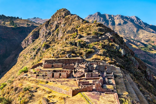 Rovine Inca a Pisac in Perù