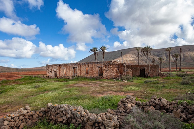 rovine nel paesaggio del villaggio di La Oliva, Fuerteventura