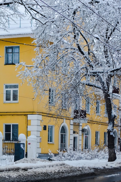 Russia in una giornata nevosa invernale