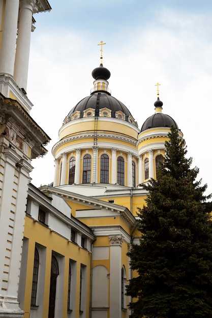 Rybinsk, Russia - 21 agosto 2021: Cattedrale della Trasfigurazione. Cattedrale di Spaso-Preobrazhensky