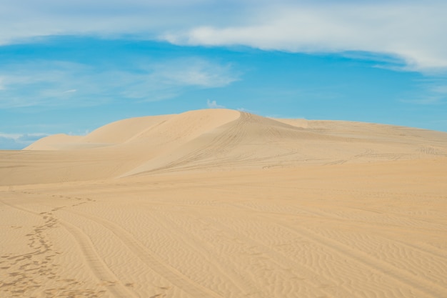 Sabbia gialla nel deserto, Mui Ne, Vietnam