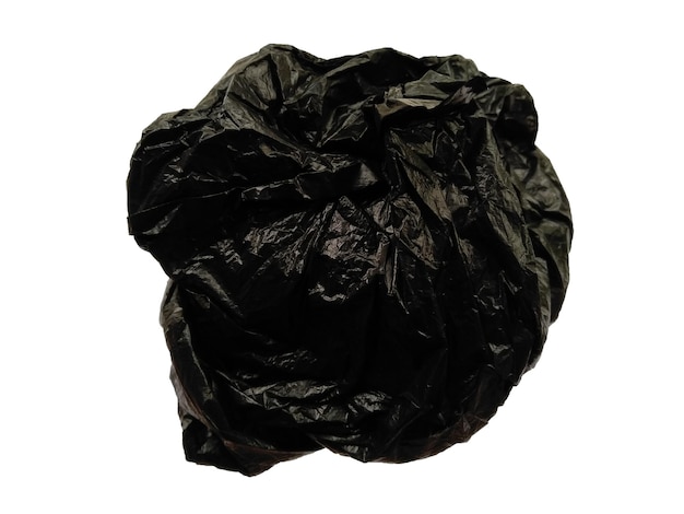 Sacchetto di plastica nero isolato su sfondo bianco