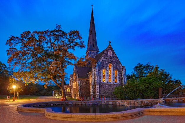 Saint Alban o Chiesa inglese di notte, Copenaghen, capitale della Danimarca